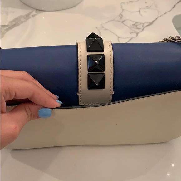 GREAT CONDITION! Navy blue Valentino bag🦚 - Picture 3 of 5